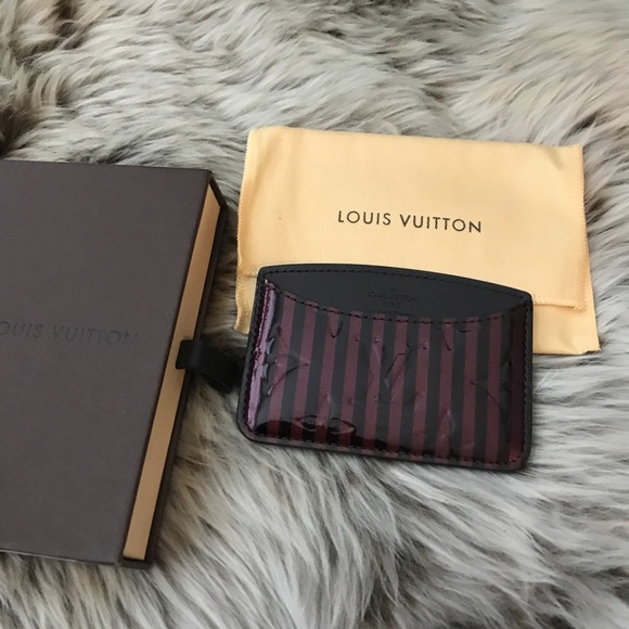 Authentic Louis Vuitton card holder with mirror - Picture 6 of 7